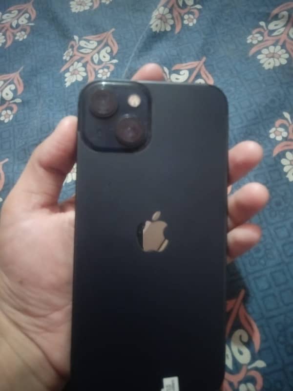 I am selling iPhone 13 non pta factory unlock with box 3