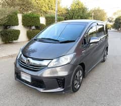 Honda Freed hybrid 2014 / 2018 automatic 1.5 cruise