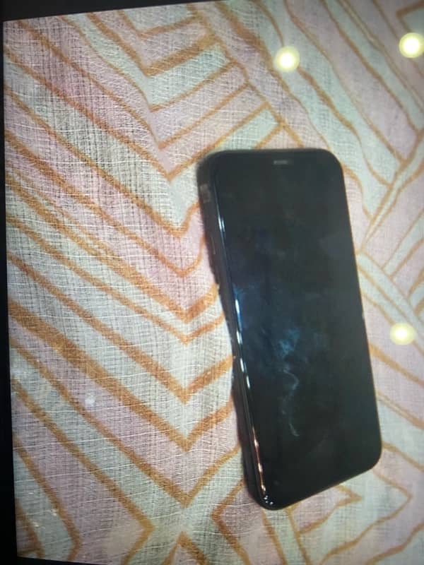 iPhone 11 64gb Factory unlock 100%health Apple warranty 0