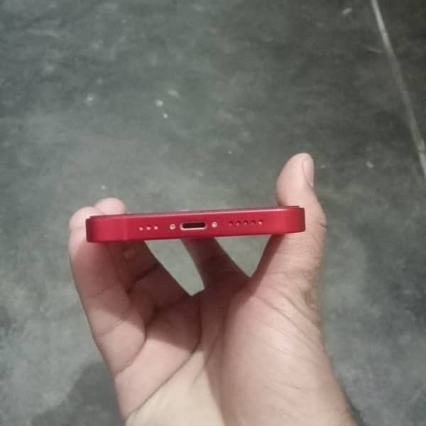 iPhone 14 simple Red color jv 4