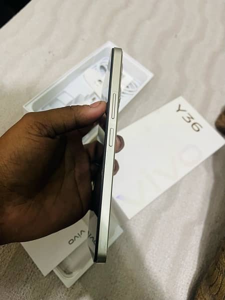 Vivo Y36 (8gb/256gb)1mnth warrenty urgent Sale. 0/3/0/6/4/3/9/8/4/3/0 9