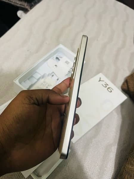 Vivo Y36 (8gb/256gb)1mnth warrenty urgent Sale. 0/3/0/6/4/3/9/8/4/3/0 11