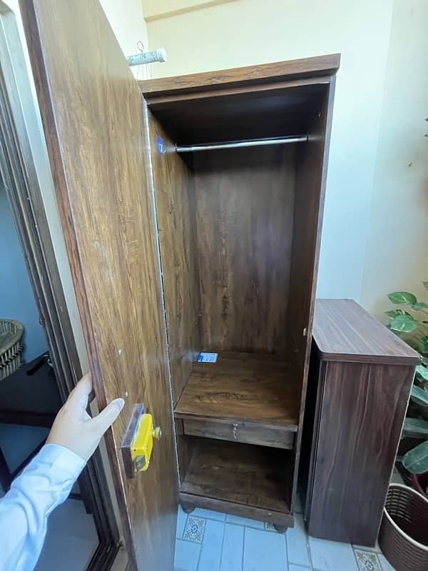 Single Door Cupboard 2