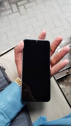 vivo y21A in good condition . .