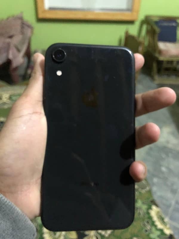 I phone XR  JV 64 gb 7