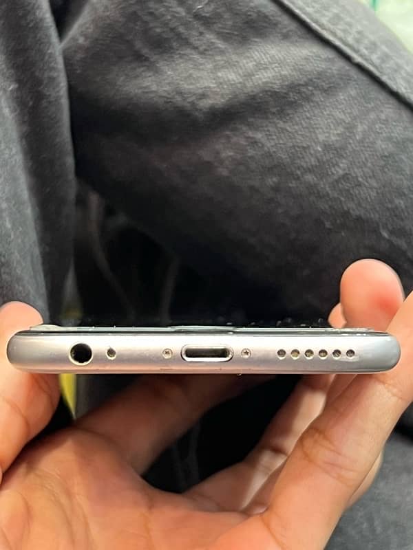 IPhone 6s Non pta but sim working 2