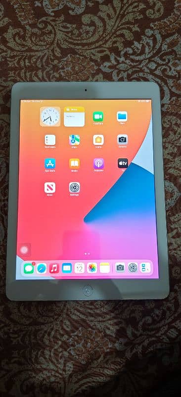 iPad 5th generation 32GB 0