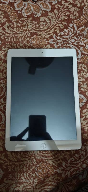 iPad 5th generation 32GB 1