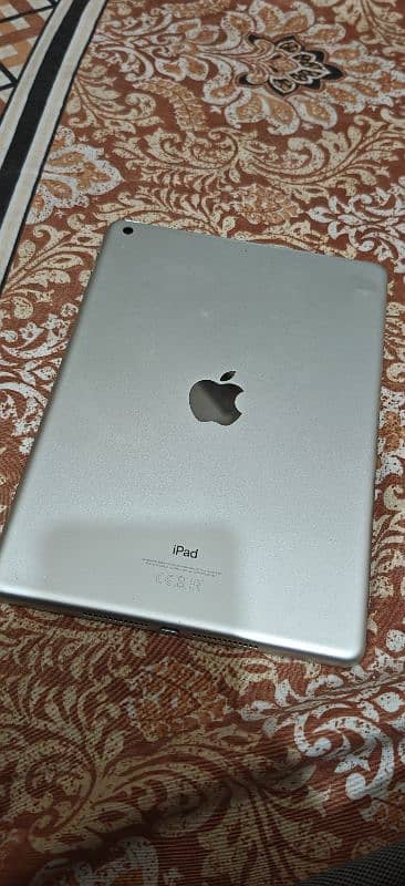 iPad 5th generation 32GB 2