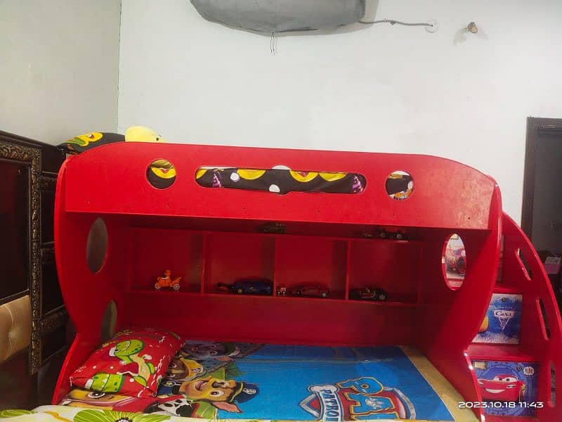 double bed for kids 6 months used condition 7