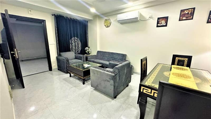 LUXURY ONE BED APARTMENT AVAILABLE FOR RENT IN GULBERG GREEN ISLAMABAD 6