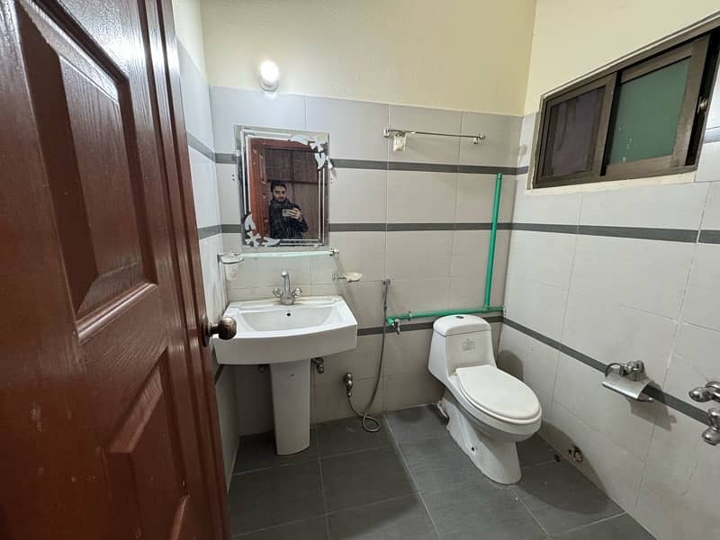 F-17 Multi Main Markaz 2 bed Flat 1st Floor For Sale 9