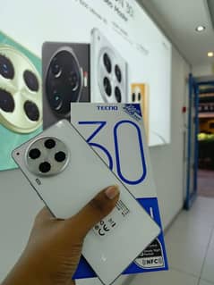 Tecno Camon 30 (12+12 256)