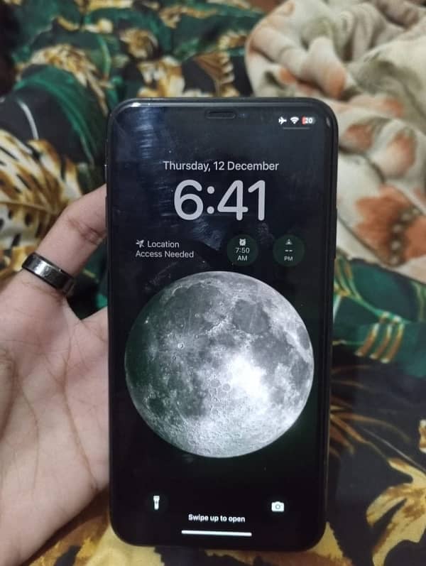 I Phone 11 pro max 4