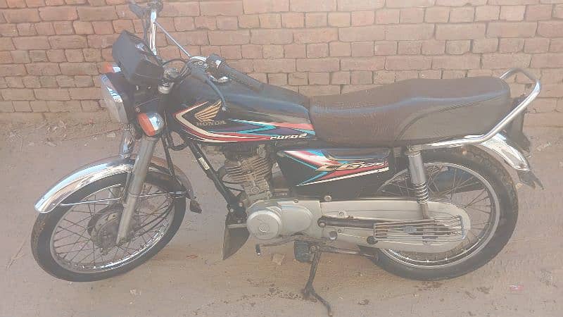 Honda cg 125 black 0