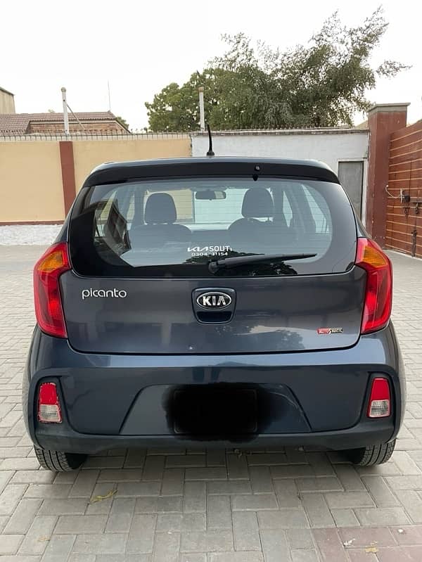 KIA Picanto 1.0 Auto 2022 10