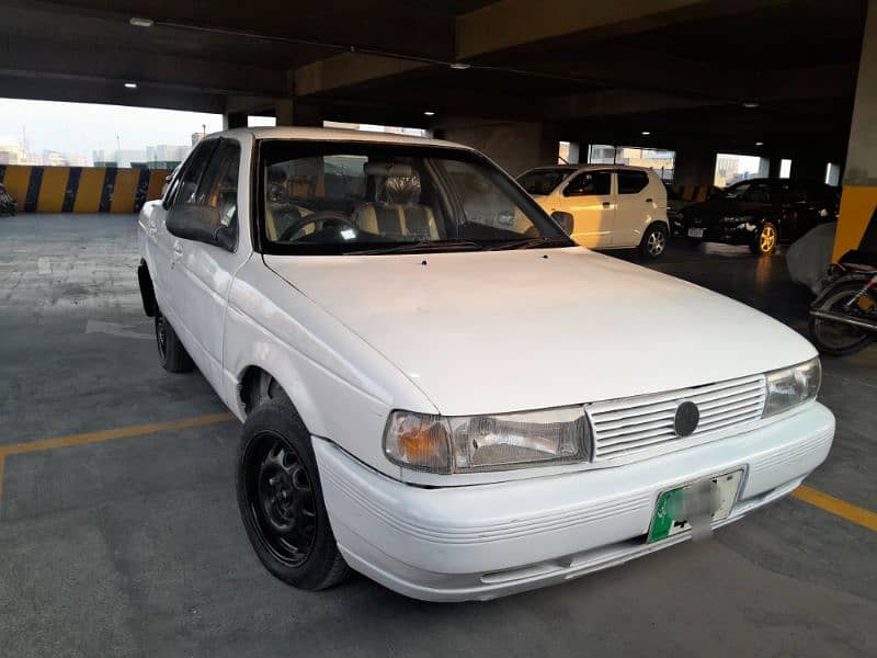 Nissan Sunny.    /mehran/bolan/alto/m/c/toyota 0