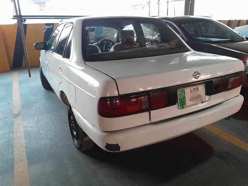 Nissan Sunny.    /mehran/bolan/alto/m/c/toyota 4