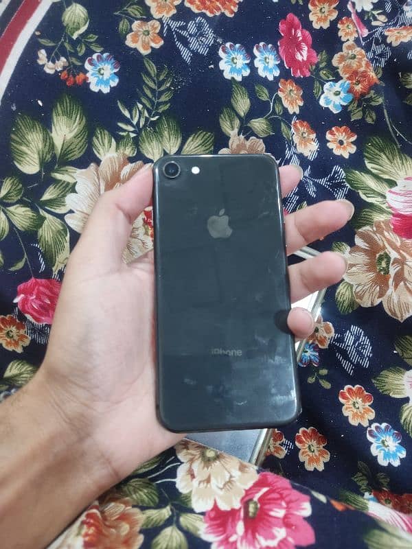 iphone 8, 64 gb, non pta, true tone active 3