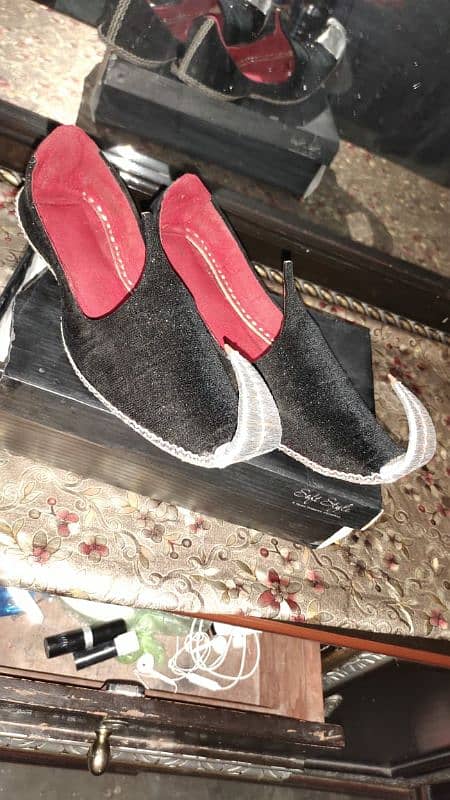 bridal black walvat shini khussas 1