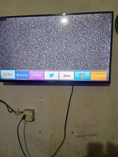 led TV Ecostar new condition smart led TV 40 inch for sale