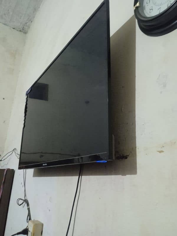 led TV Ecostar new condition smart led TV 40 inch for sale 4