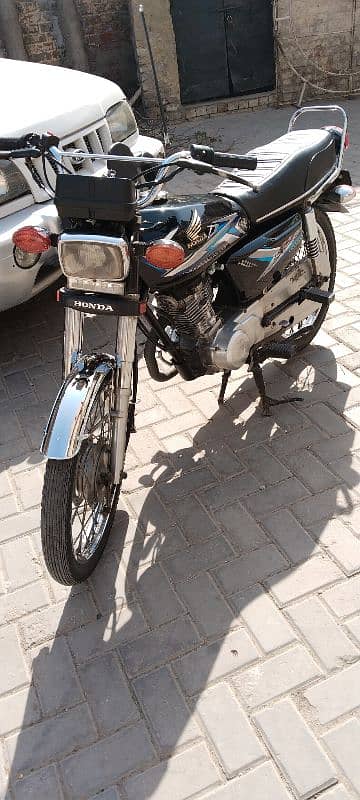 I'm selling my honda 125 1