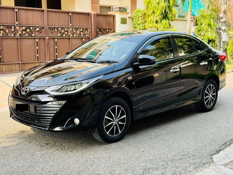 Toyota Yaris x top of the line 2021 7