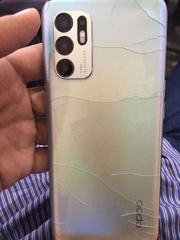 oppo Reno 6 with box & chgr, back damage 0