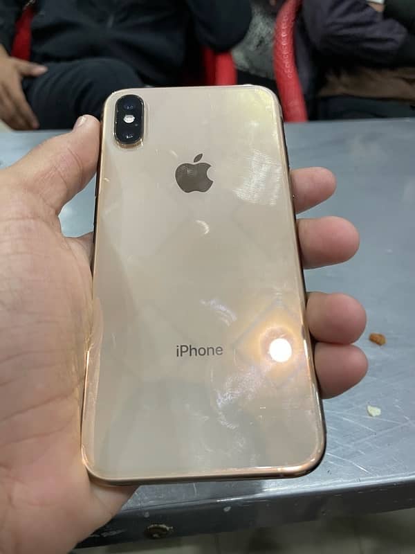 Iphone xs  10/10 condition 1