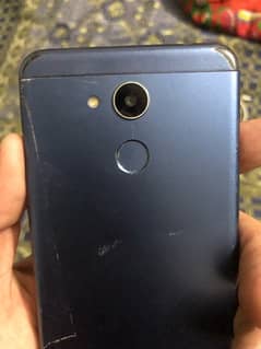 Honor 7c