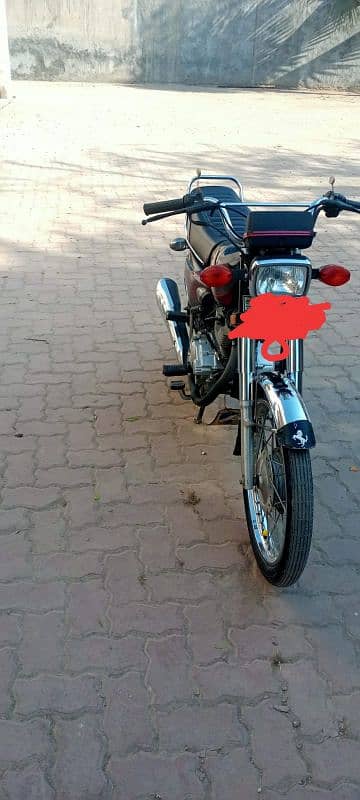 Honda 125 black colour new tyre new chane grarey set 0