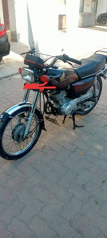 Honda 125 black colour new tyre new chane grarey set 5