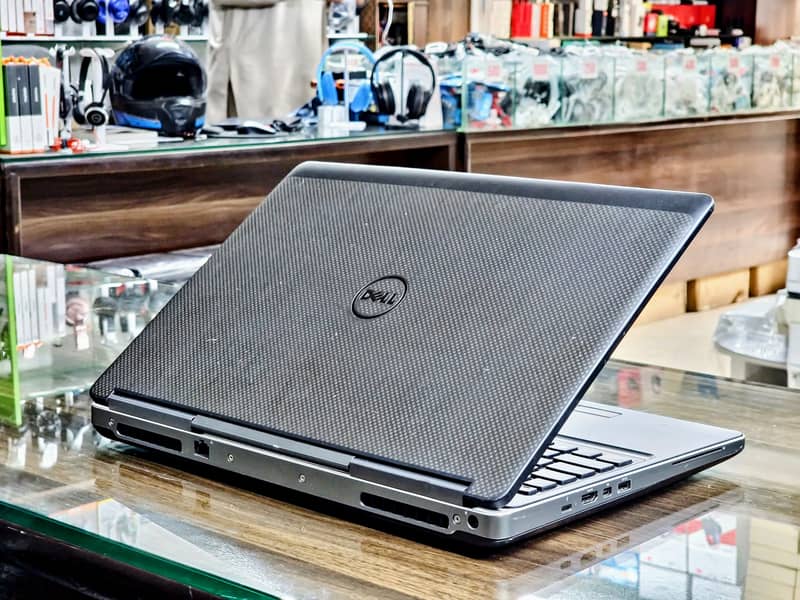 DELL PRECISON 7510 | XEON | WORKSTATION | SSD | GAMING | NVIDIA QUADRO 6