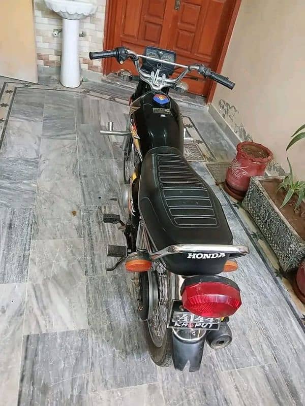 Honda 125 CG model 2021 all Punjab number 1