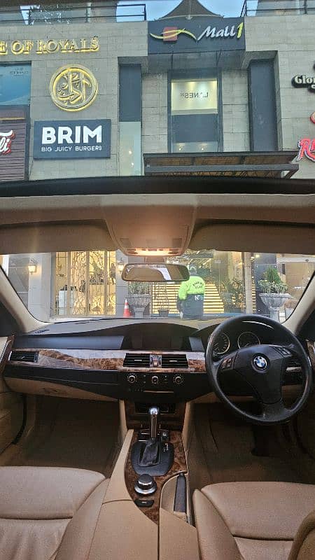 BMW 5 Series 530i 2007 4