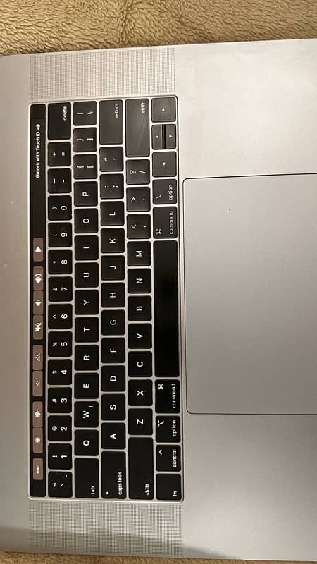 Macbook pro 2019 15inch 4