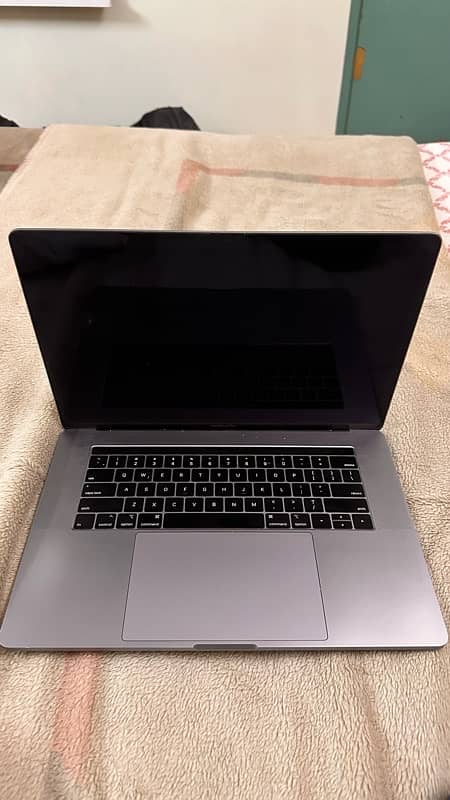 Macbook pro 2019 15inch 5