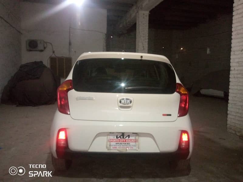 KIA Picanto 2022 ful option low milag 23000 km scrachless brand new 1