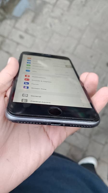 Iphone 8plus 64gb pta approaved 5