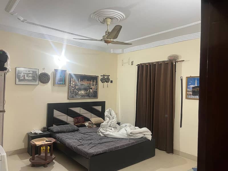 4 Bed Big lounge, Spacious Portion very well maintained in PECHS Block-2 0