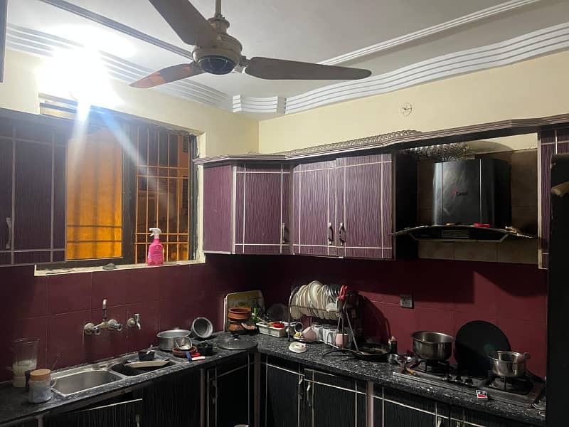 4 Bed Big lounge, Spacious Portion very well maintained in PECHS Block-2 9