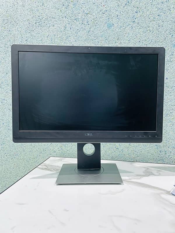 Dell 24 inch IPS Display 0