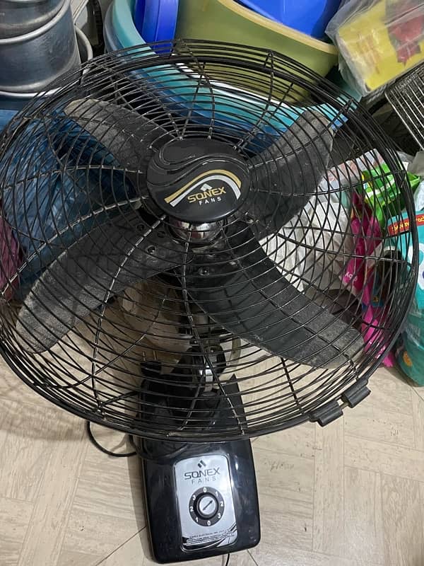 sonex fan condition 10/10 3