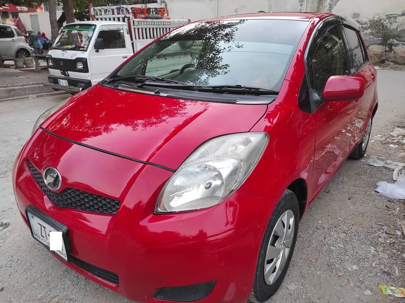 Toyota Vitz 1.3 1