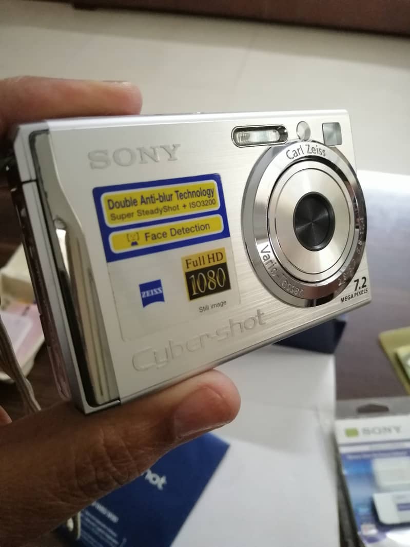 Sony DSC-W80 0