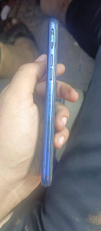 oppo A12  for sale  2/32. without box and charger. 5