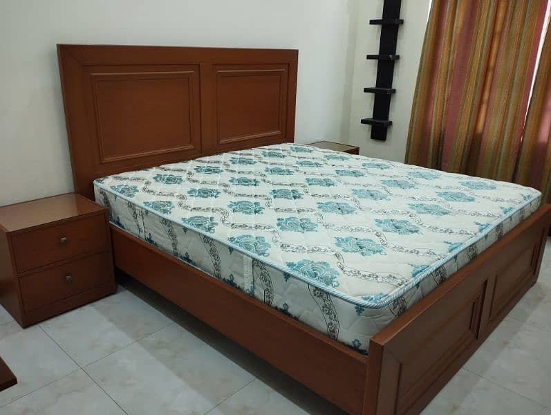 BRAND NEW (100% UNUSED) BED ROOM SET. 0