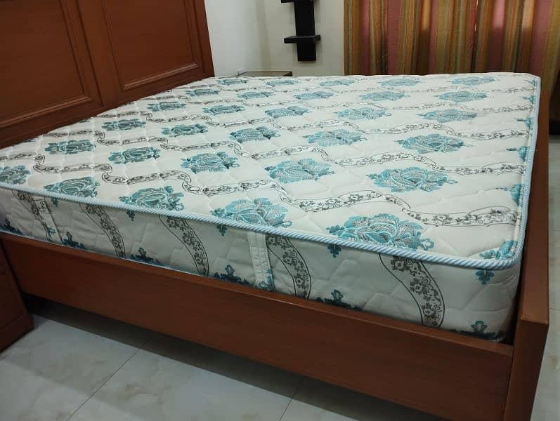 BRAND NEW (100% UNUSED) BED ROOM SET. 4