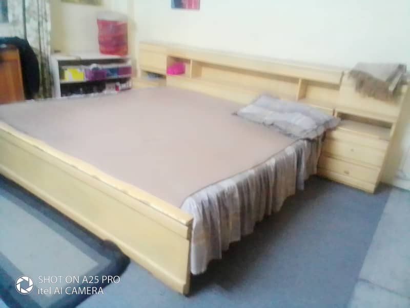 Complete bedroom set with dressing, cupboard 2